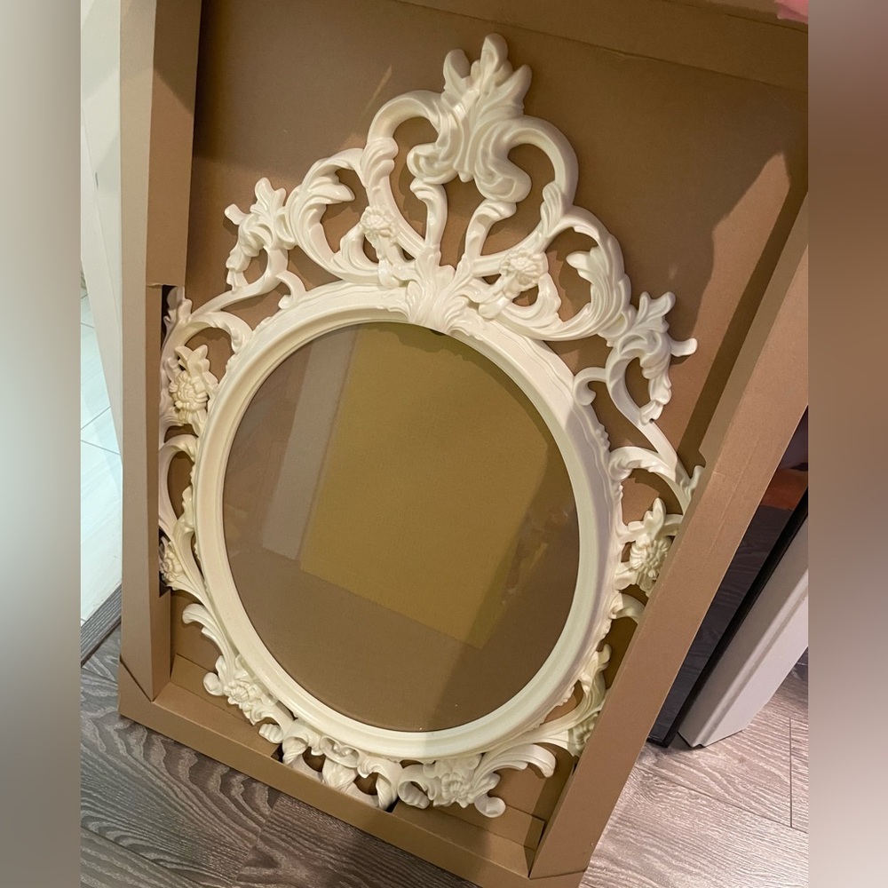IKEA Elegant Cream Ornate Baroque Frame UNG DRILL